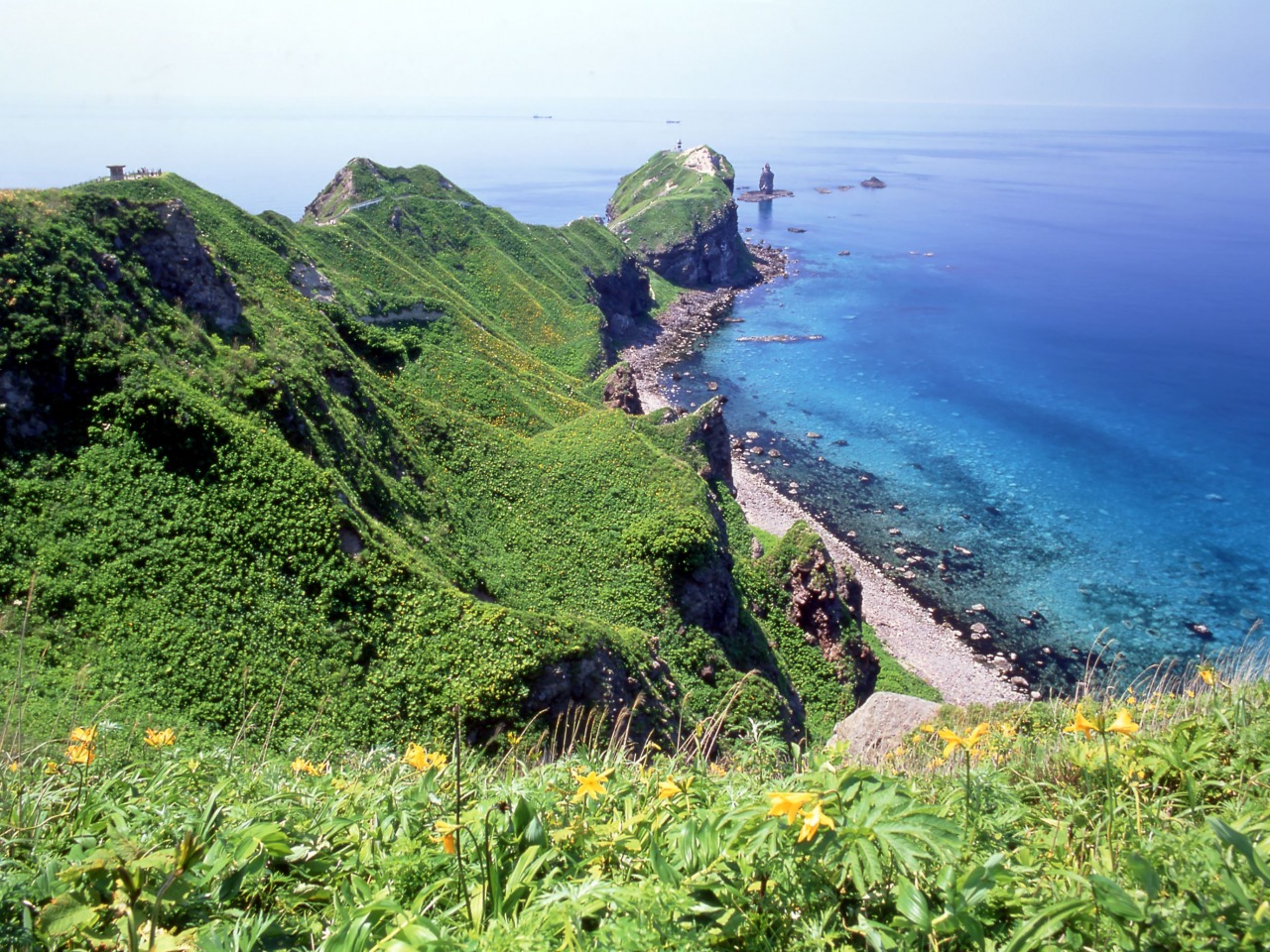 【積丹・札幌・小樽】大自然！海と山の景色を堪能 絶景爽快ドライブ！夏の積丹半島で「青い海」と「絶品！海の幸」満喫 札幌＆小樽 泊 2泊3日