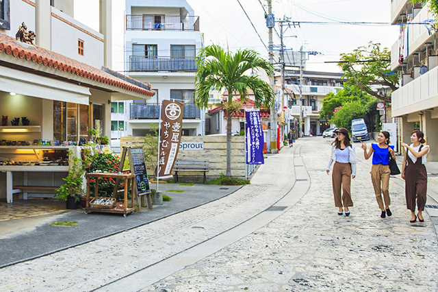 街歩きを楽しむ旅